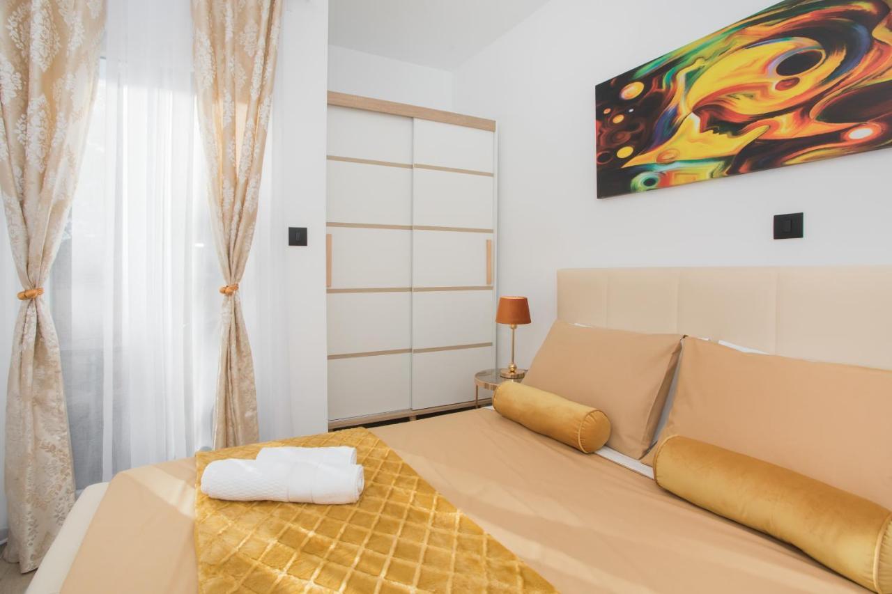 Apartmani Rispet Šibenik Esterno foto